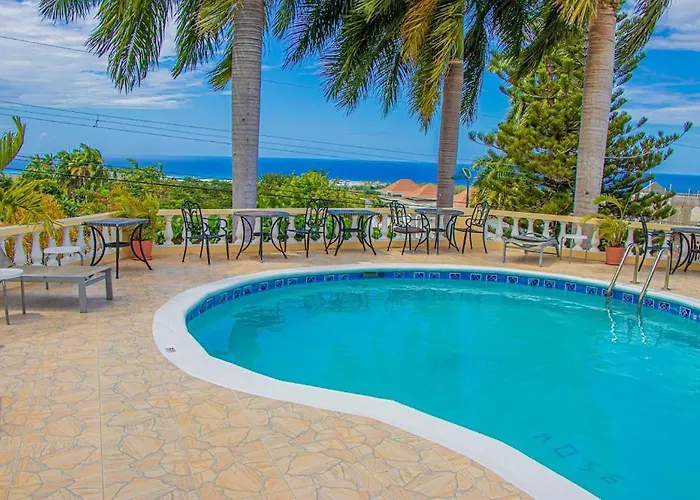 Chateau De La Rose Montego Bay